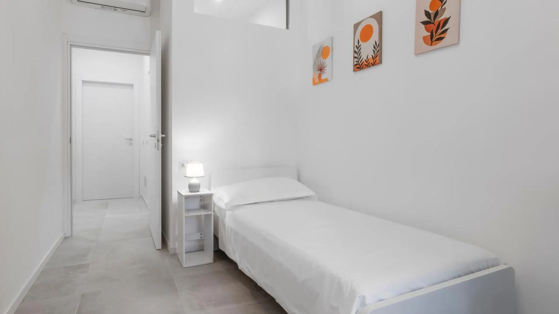 Nice Two Bedrooms In Viale Monza Mm1 Gorla Mediolan 0*,  Włochy